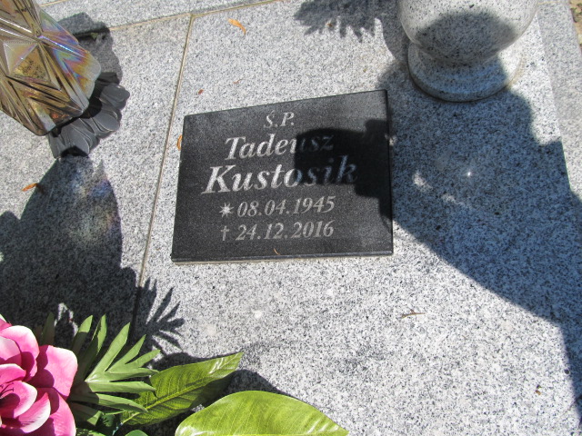 Tadeusz Kustosik 1945 Bojadła - Grobonet - Wyszukiwarka osób pochowanych